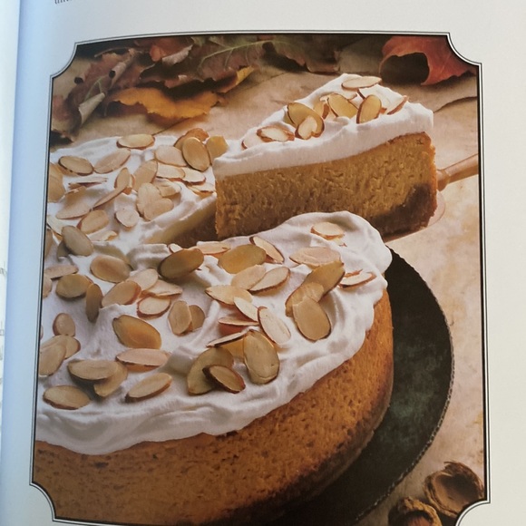 Duncan Hines Classic Recipes Cookbook - Picture 9 of 16